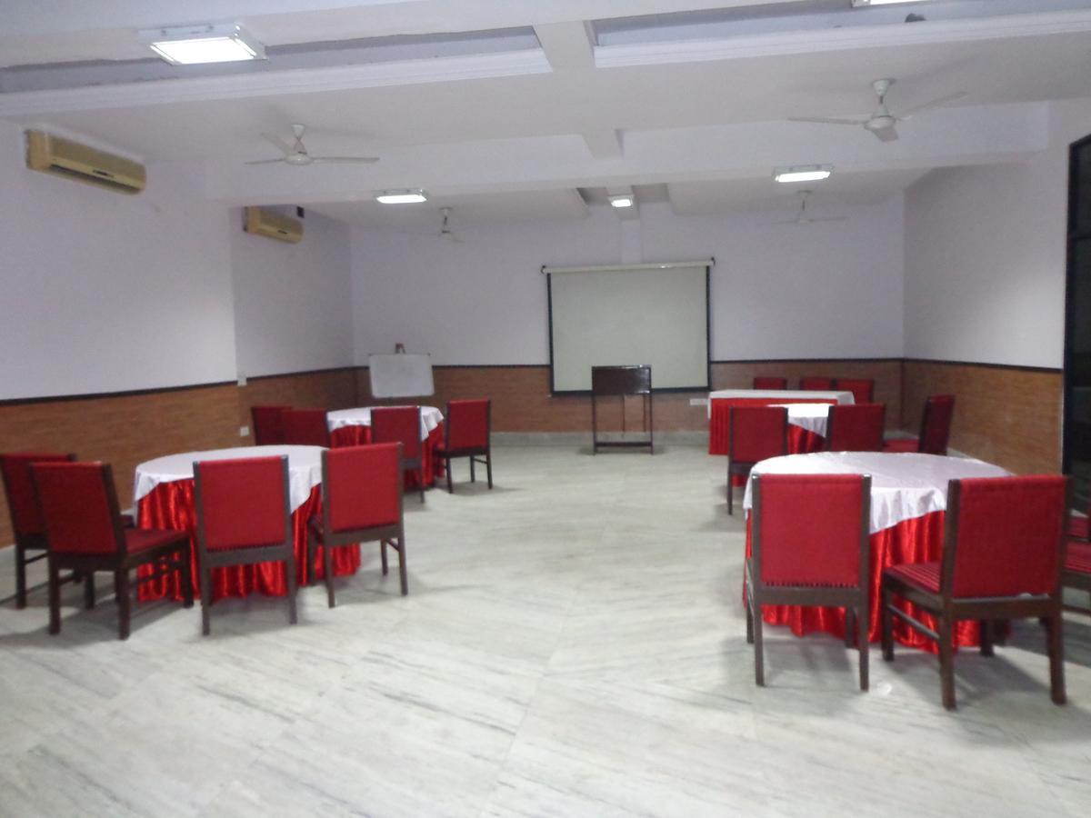 Hotel Smart Inn 2 New Delhi Exterior photo