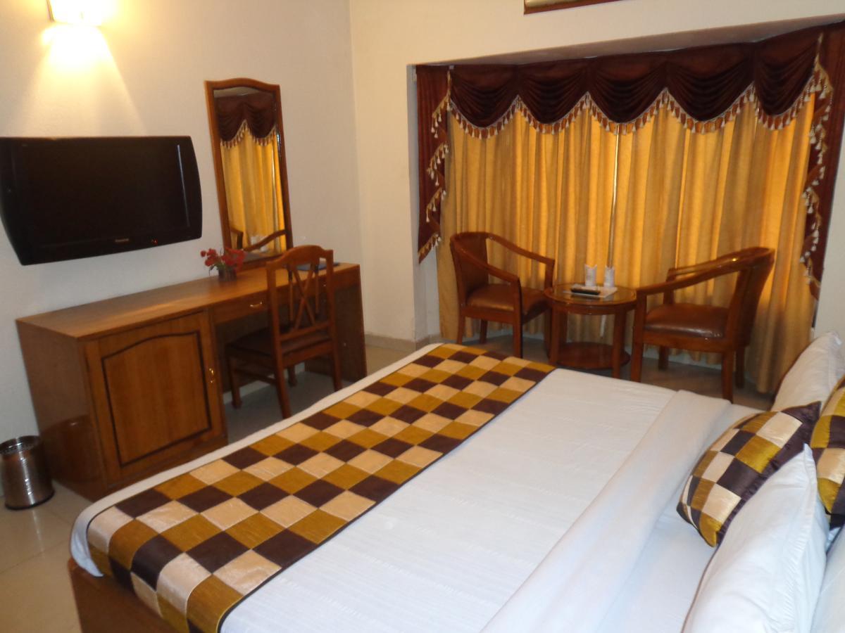 Hotel Smart Inn 2 New Delhi Exterior photo